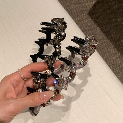 Light Luxury Hair Clip with Handcrafted Rhinestone Wave Design | Non-Slip Grip for High Crown Effect