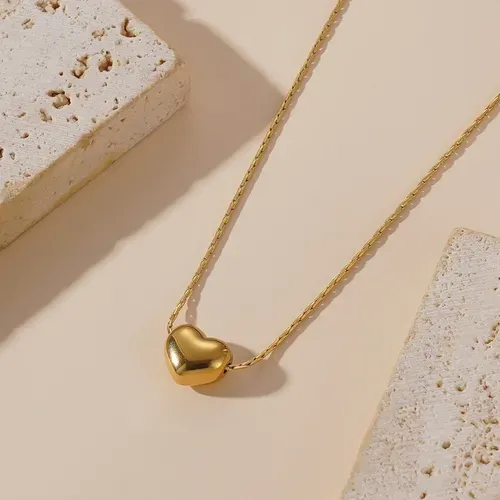 Love necklace for women, elegant clavicle necklace, niche design, simple and versatile necklace