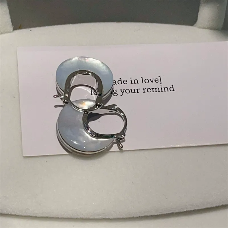 Natural Double-sided White Mother-of-pearl Ear Studs  Old Money Style New Arrival High-end Heavy-duty Statement Earrings