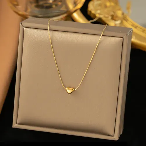Love necklace for women, elegant clavicle necklace, niche design, simple and versatile necklace