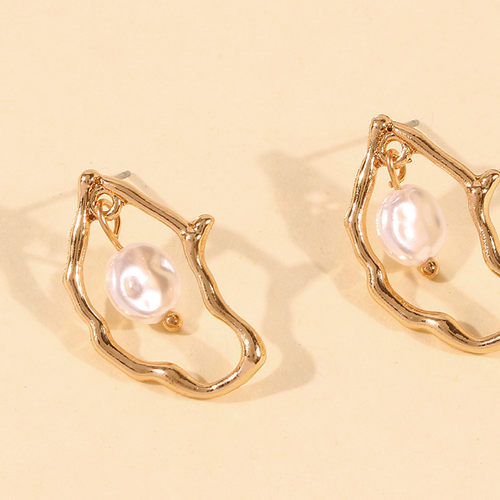 Hot Selling Baroque Pearl Stud Earrings Ladies' Irregular Geometric Design with Gold Plating and Diamond for Parties