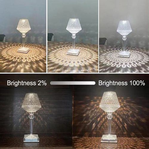 This 16-color crystal table lamp is a popular online ambient light. It looks ordinary on the surface, but it's really beautiful when turned on.