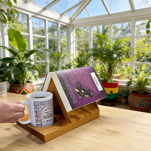 Multifunctional Triangular Reading Stand