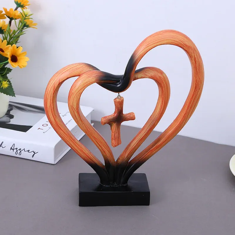 Simple heart-shaped cross resin craft