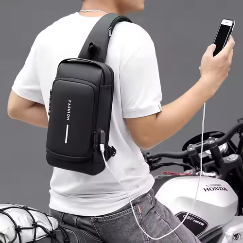 Custom Men's Running Chest Shoulder Sling Bag Waterproof Sports Gym Bag with USB Travel Fashion Zipper Closure New Style