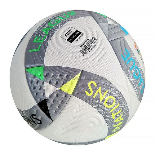 Soccer ball (random design, size 5)