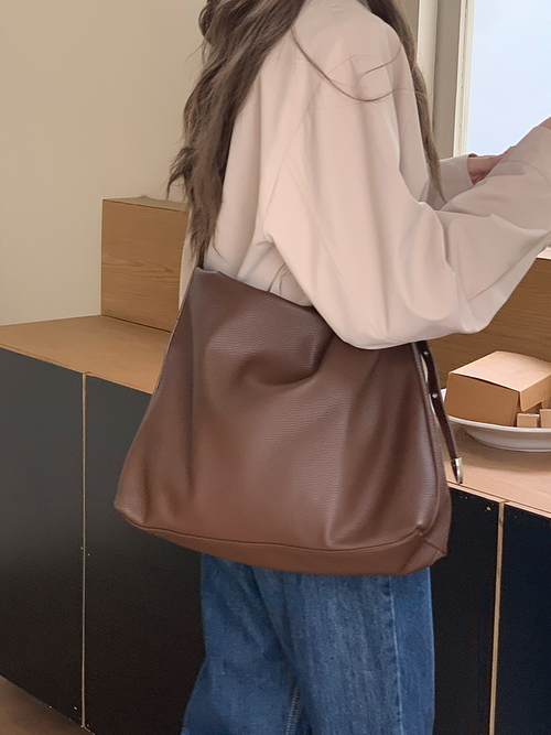 Maillard Retro Crossbody Bag