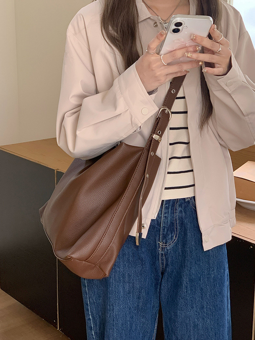 Maillard Retro Crossbody Bag