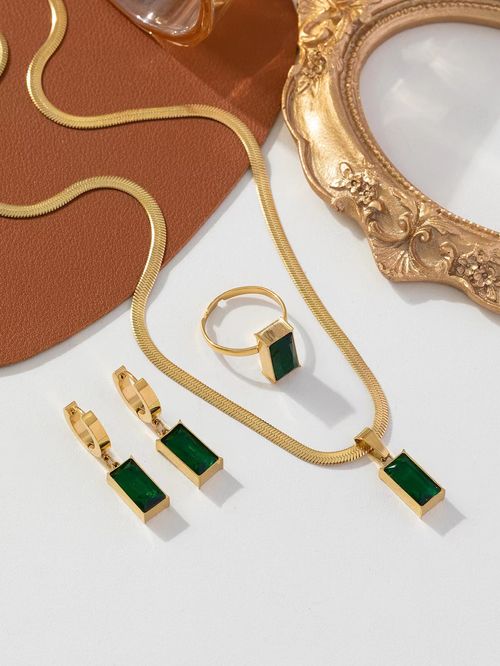 Emerald pendant necklace and earring set