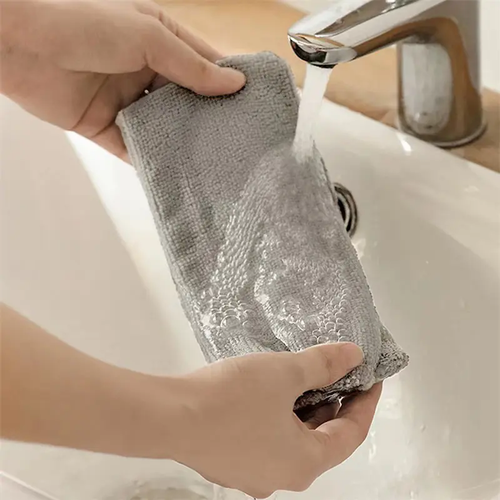 Retractable Under-Bed Dust Remover – Household Cleaning Tool for Deep Dust Removal