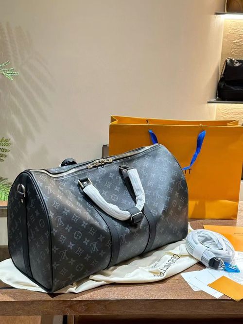 High imitation LV Louis Vuitton KEEPALL travel bag with shoulder strap M40605