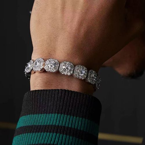 Luxury Octagonal Rock Sugar Moissanite Bracelet, High-end Silver-toned Diamond-embellished Wrist Ornament, Light Luxury Shining Jewelry for Parties