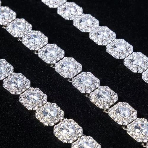 Luxury Octagonal Rock Sugar Moissanite Bracelet, High-end Silver-toned Diamond-embellished Wrist Ornament, Light Luxury Shining Jewelry for Parties