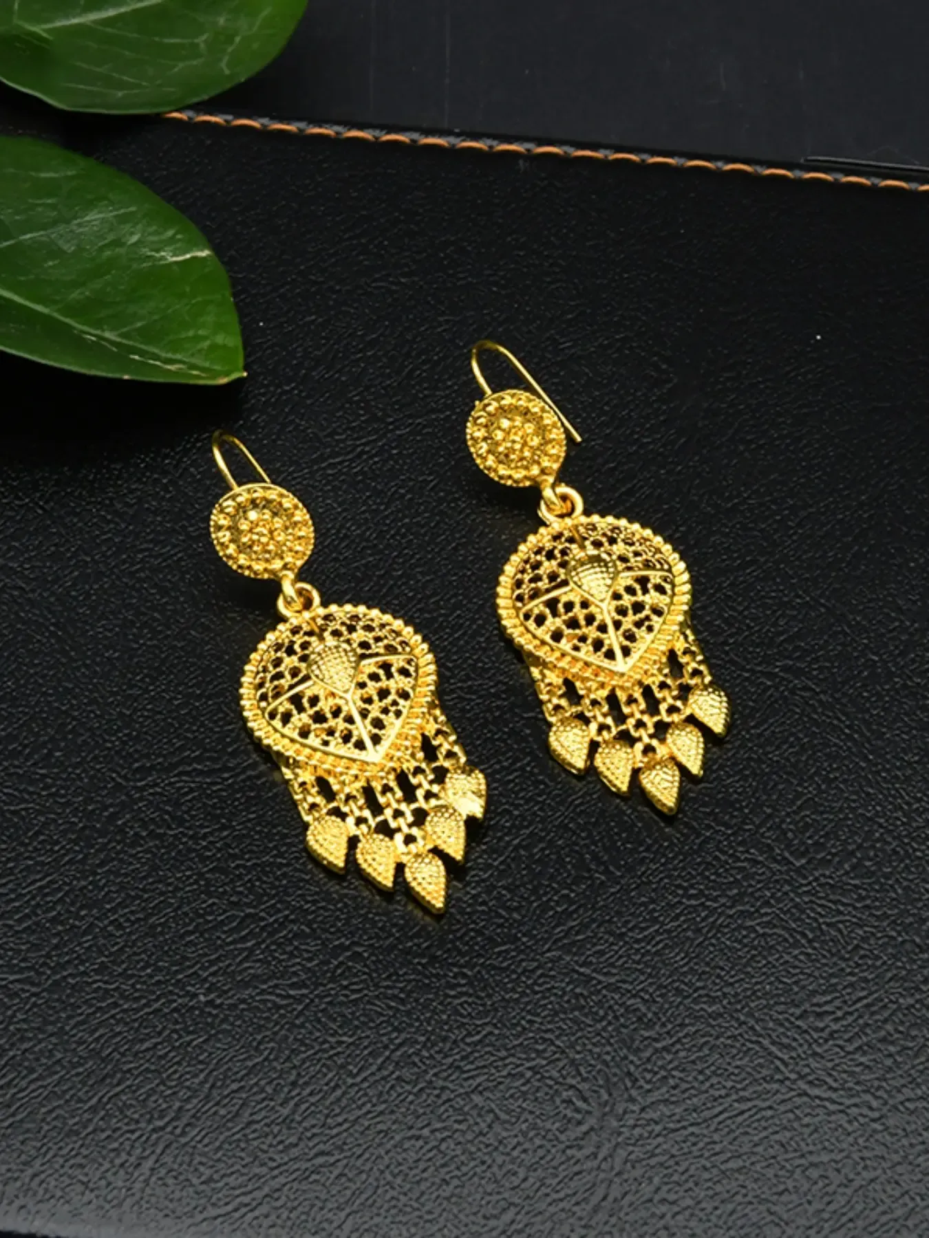 Conjunto de Joias Dourada 4 Peças Luxo Noiva Angolana, Revestimento Ouro 24K, Colar Gargantilha Brinco Anel Pulseira para Casamento, Entrega em Casa Luanda