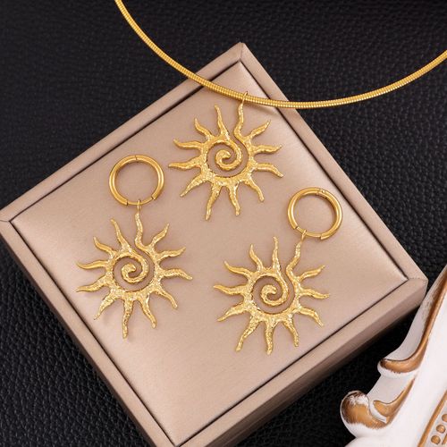 Spiral Sun Pendant Necklace INS Style