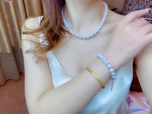 Elegant Pearl Necklace:Set 8-9mm Pearls Necklace with Earring & Bracelet