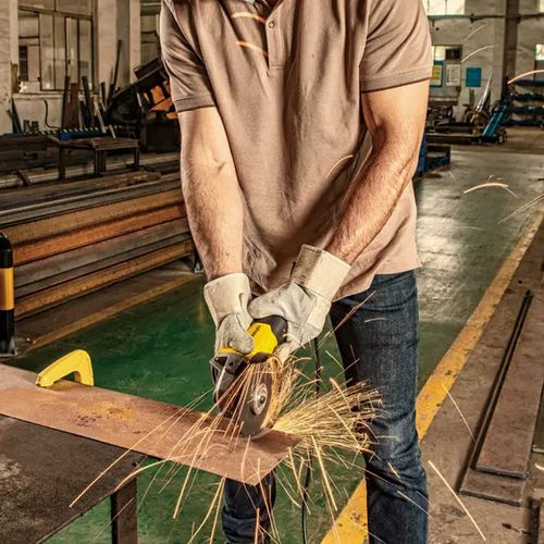 Stanley SG7100 100mm 220V Angle Grinder, 750 W High Performance Motor
