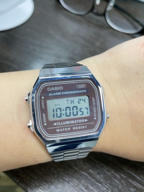 Steel band LED electronic watch ultra-thin gold and silver cold light watch F91W steel band Harajuku style fashion
