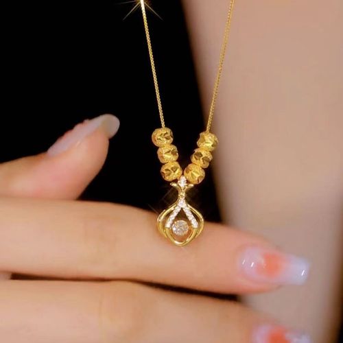 ✨ Lazy Day Luxury: This Gold-Diamond Chain Shines For Every Moment