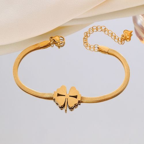 🍀 Double Boost of Luck & Elegance: This 3-Piece Clover Set Works for Both Workdays & Dates