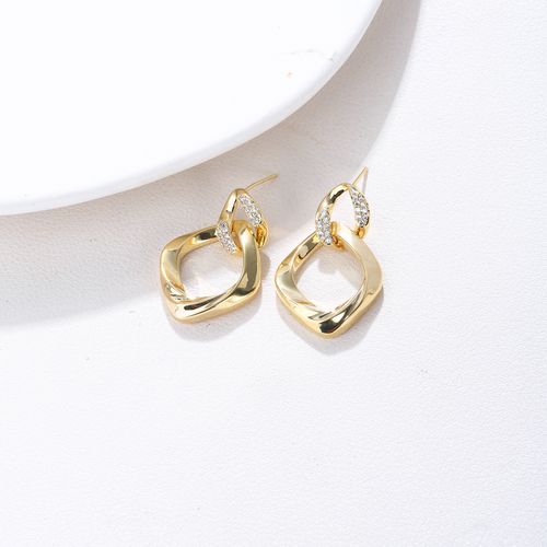 Interlocking Geometric Diamond-shaped Micro-pavé Stud Earrings