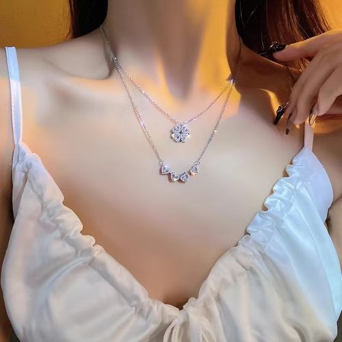 💖 Neck Surprise: Hearts Turn to a Four-Leaf Clover! Sweet Sparkle Locks in Collarbone Charm