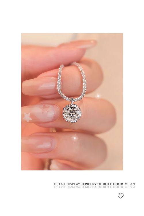 Neck Sparkle That Turns Heads