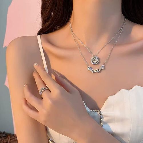 💖 Neck Surprise: Hearts Turn to a Four-Leaf Clover! Sweet Sparkle Locks in Collarbone Charm