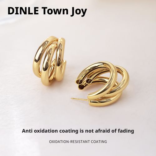 2025 Niche-Designed Retro Light Luxury Women's Pearl Stud Earrings & Metal Earrings