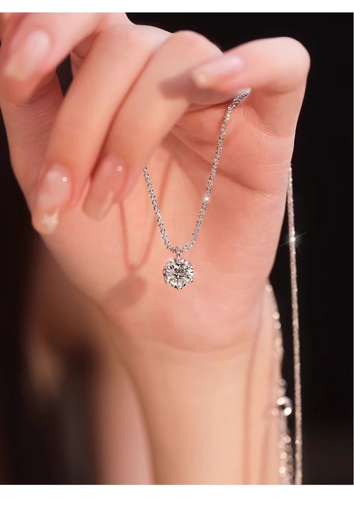 Neck Sparkle That Turns Heads