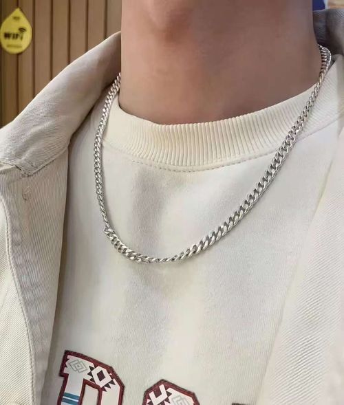 Men s Silver Cuban Chain  Finally   a Necklace That Slaps With Every Outfit    Total Vibe