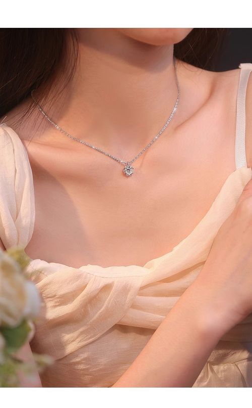 Neck Sparkle That Turns Heads