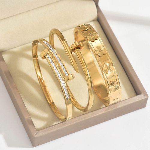 Fashion bracelets