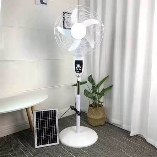 Ventilador solar de conceção recente com painéis fotovoltaicos que geram eletricidade para ventiladores, luzes LED, telemóveis recarregáveis e iluminação.