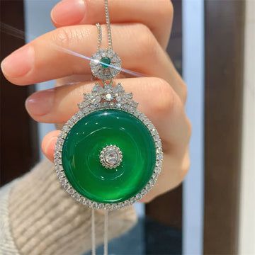 Buddha Treasures Green Chalcedony Round Peace Buckle Strength Necklace Pendant