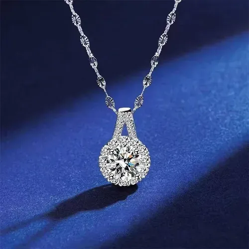 Silver Embossed Moissanite Necklace