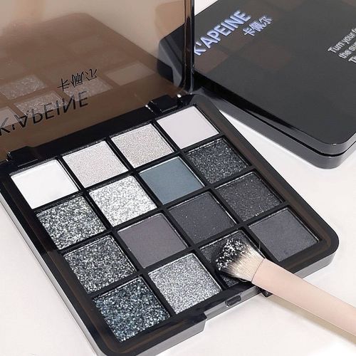 eyeshadow