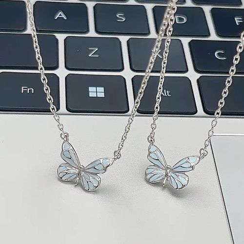 Women's Butterfly Glow Necklace | New Style, Minimalist Luxury – Blue Glowing Elegant Butterfly, Versatile Accessory