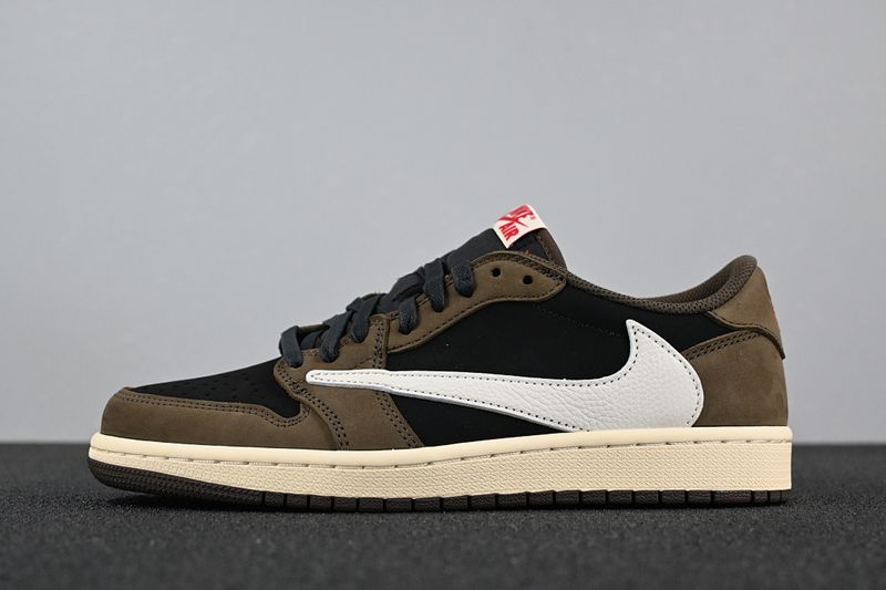 Travis Scott x Jordan 1 series