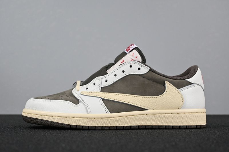 Travis Scott x Jordan 1 series