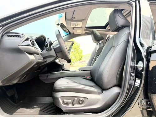 Toyota Camry 2023 Model (2.0G Trim) | Registered in June 2023 | Single Private Owner | Genuine Mileage: Only 26,000 km | Exceptional Condition | Original Bodywork & Paintwork | Made in China | Available for Export to Nigeria