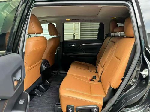 July 2020 Toyota Highlander 2.0T 4WD — First Owner, 7-Seater Elite Edition, 60,000 km, Made in China