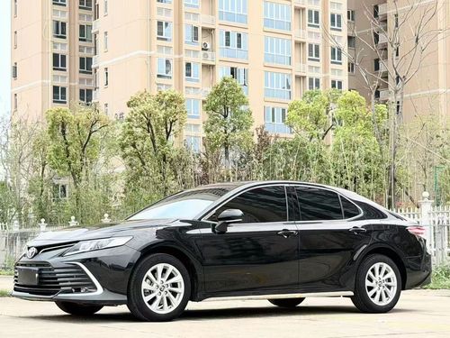 Toyota Camry 2023 Model (2.0G Trim) | Registered in June 2023 | Single Private Owner | Genuine Mileage: Only 26,000 km | Exceptional Condition | Original Bodywork & Paintwork | Made in China | Available for Export to Nigeria
