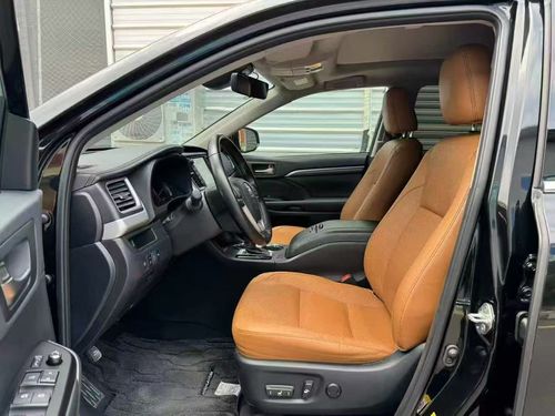 July 2020 Toyota Highlander 2.0T 4WD — First Owner, 7-Seater Elite Edition, 60,000 km, Made in China