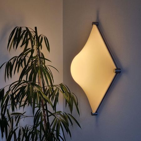 Bolla Wall Lamp