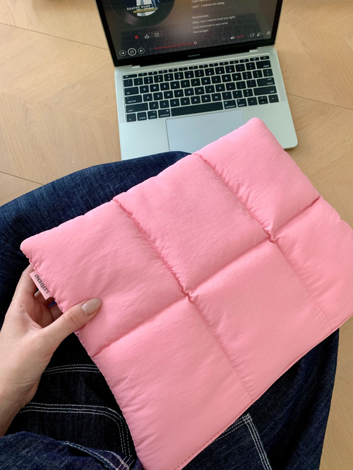 Puffer Laptop Sleeve: Protection + Style for Devices Under 15.6
