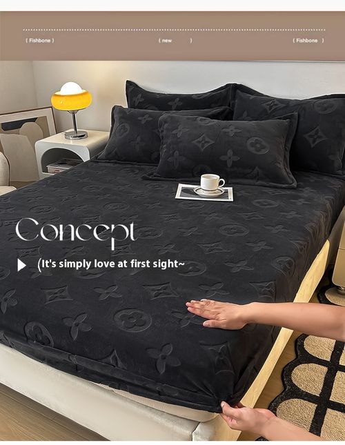 3 - in - 1 Milk Velvet Set: Embossed Design, Anti - Slip, Skin - Friendly Comfort（1.8*2m）