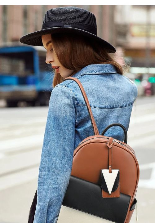 Large-capacity, multi-compartment waterproof leather backpack