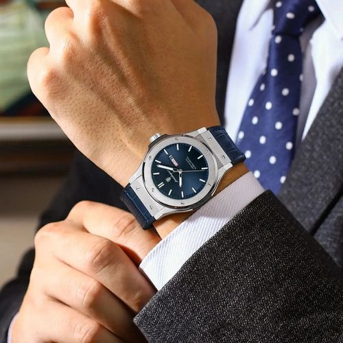 Luxury Quartz Watch — Deep Water Resistance, Luminous Hands — Men's Business Watch (Genuine Leather Strap)