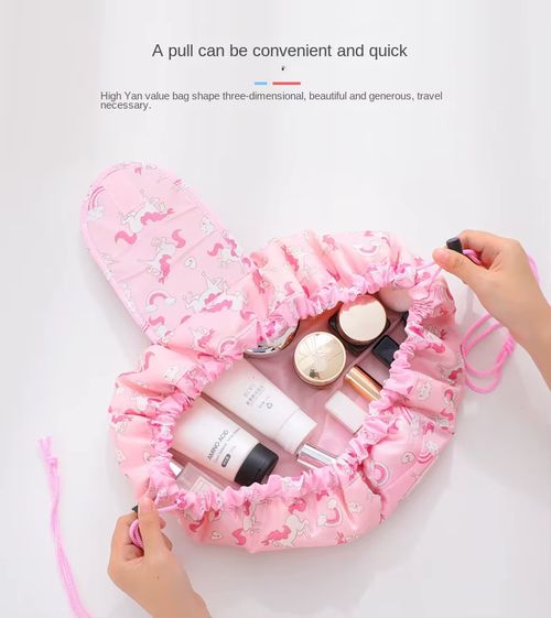 Custom Large Capacity Travel Makeup Bag with Lazy Design, Fashionable and Portable Organizer for Women's Beauty and Essentials